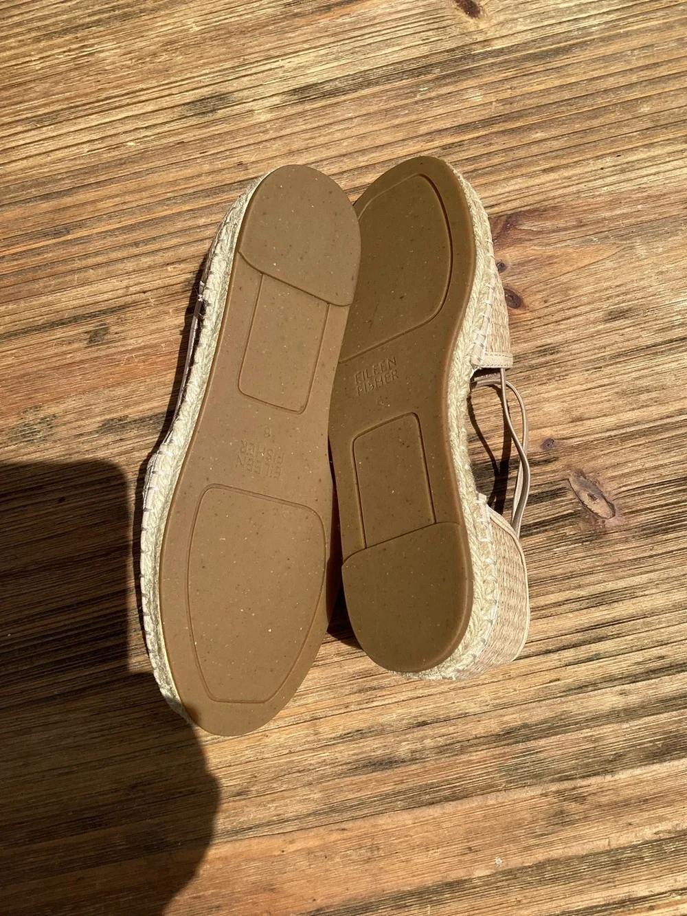 Eileen Fisher Neutral Tan Footbed with Embossed Logo - Picture 7 of 10